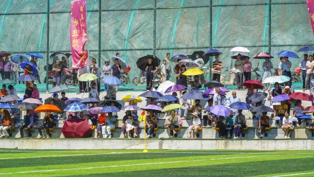 泡泡玛特与国际足联（FIFA）联名推出Labubu世界杯系列潮玩潮玩与足球的完美结合！(图1)